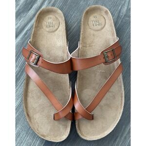 Footbed Thong Sandals 11 Boho Mom Casual Costal Grandma Normcore Minimalist NWOT